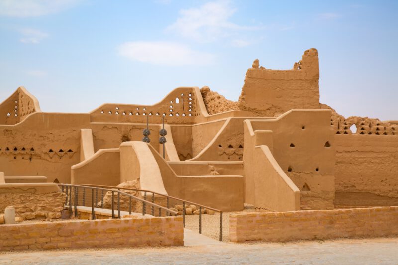 top-10-saudi-arabia-sa-tourists-attractions-800×533